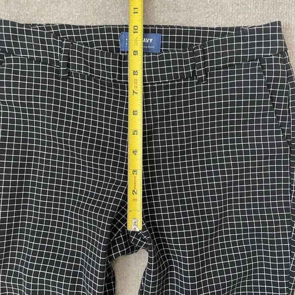 Old Navy Crop Pants Womens 2 Black White Plaid Harper Stretch Casual 24" Inseam - Picture 7 of 11